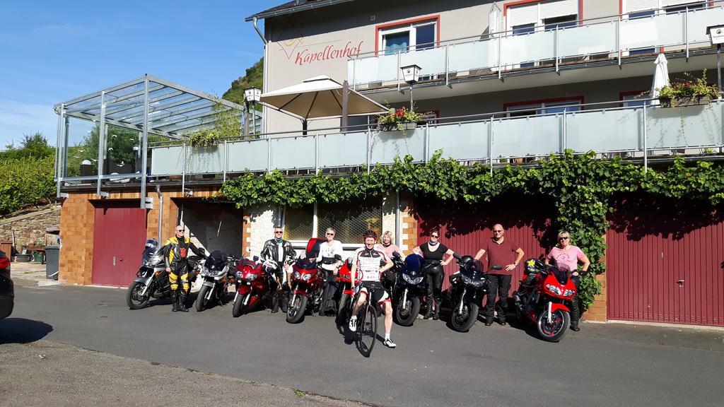 Hotel-Restaurant-Weingut Kapellenhof Klotten Eksteriør billede