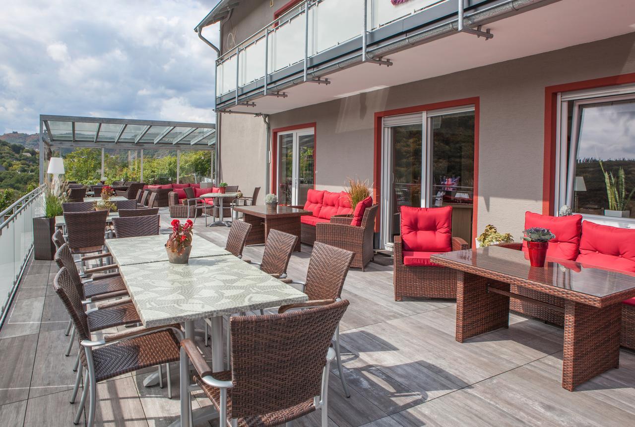 Hotel-Restaurant-Weingut Kapellenhof Klotten Eksteriør billede
