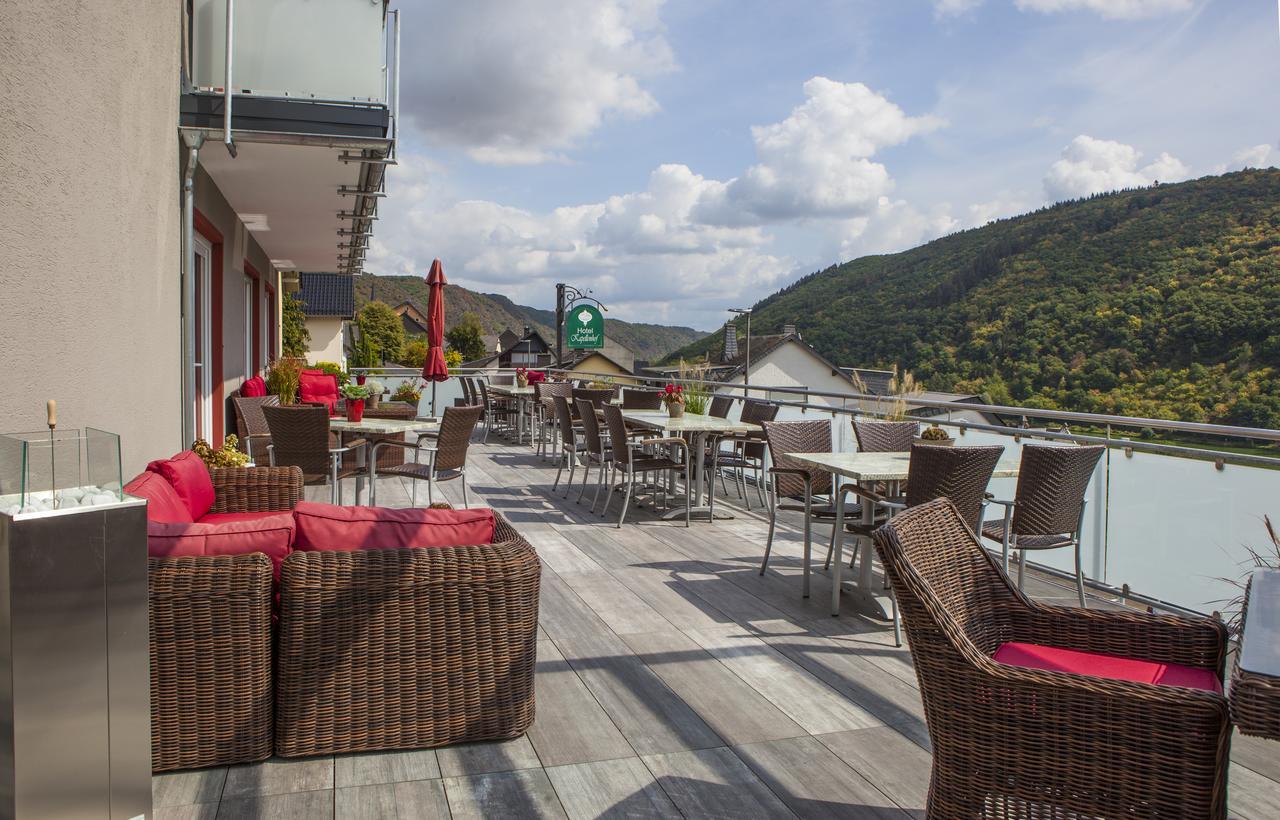 Hotel-Restaurant-Weingut Kapellenhof Klotten Eksteriør billede